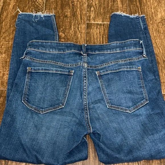 Old Navy High Rise Skinny Jeans Size 10 | Distressed Hem Blue Denim - Picture 4 of 5